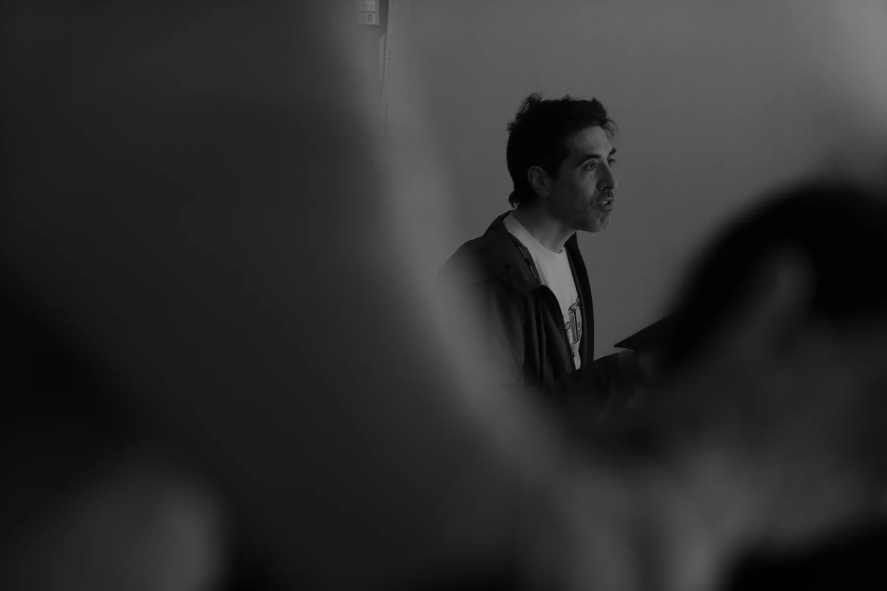 Clase de improvisación dirigida por Charly Arzulian